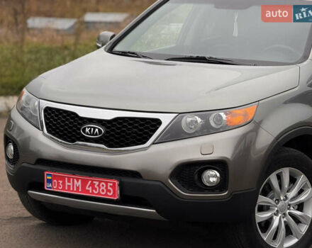 Серый Киа Соренто, объемом двигателя 2 л и пробегом 254 тыс. км за 14400 $, фото 1 на Automoto.ua
