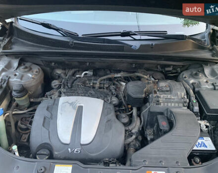 Серый Киа Соренто, объемом двигателя 3.5 л и пробегом 191 тыс. км за 14000 $, фото 22 на Automoto.ua