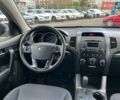 Серый Киа Соренто, объемом двигателя 2.36 л и пробегом 209 тыс. км за 11490 $, фото 13 на Automoto.ua
