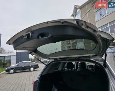 Сірий Кіа Соренто, об'ємом двигуна 2.4 л та пробігом 233 тис. км за 9999 $, фото 33 на Automoto.ua