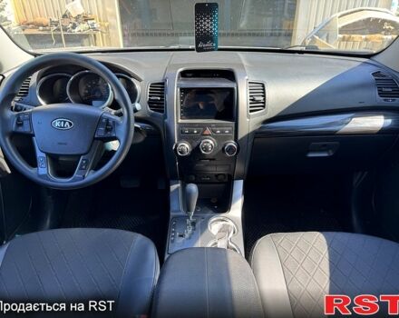 Сірий Кіа Соренто, об'ємом двигуна 2.4 л та пробігом 192 тис. км за 11500 $, фото 10 на Automoto.ua