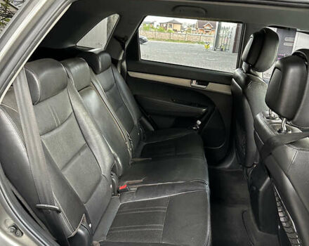 Сірий Кіа Соренто, об'ємом двигуна 2.2 л та пробігом 240 тис. км за 11500 $, фото 5 на Automoto.ua