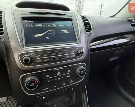 Сірий Кіа Соренто, об'ємом двигуна 2 л та пробігом 229 тис. км за 16275 $, фото 30 на Automoto.ua