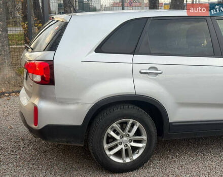 Серый Киа Соренто, объемом двигателя 2.36 л и пробегом 195 тыс. км за 10900 $, фото 17 на Automoto.ua