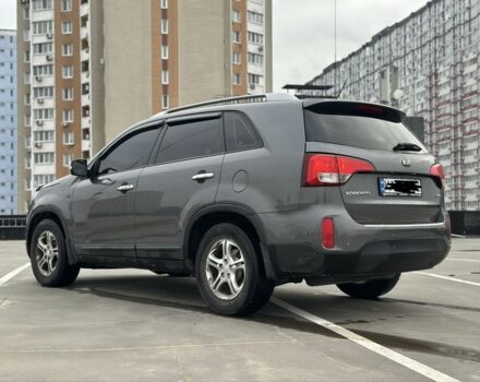 Серый Киа Соренто, объемом двигателя 2.2 л и пробегом 226 тыс. км за 13100 $, фото 4 на Automoto.ua