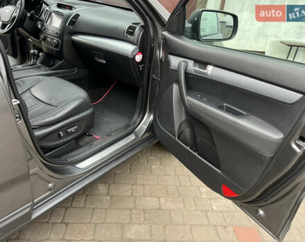 Серый Киа Соренто, объемом двигателя 2.2 л и пробегом 234 тыс. км за 16500 $, фото 26 на Automoto.ua