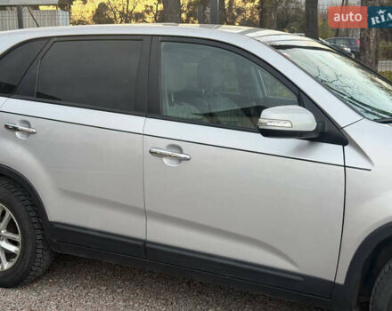 Серый Киа Соренто, объемом двигателя 2.36 л и пробегом 195 тыс. км за 10900 $, фото 21 на Automoto.ua