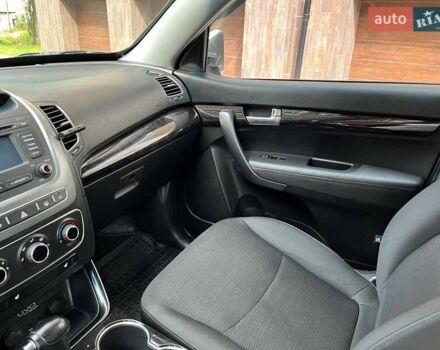 Серый Киа Соренто, объемом двигателя 2.4 л и пробегом 140 тыс. км за 13500 $, фото 30 на Automoto.ua