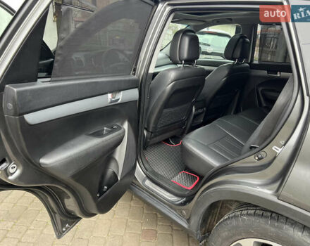 Серый Киа Соренто, объемом двигателя 2.2 л и пробегом 234 тыс. км за 16500 $, фото 21 на Automoto.ua