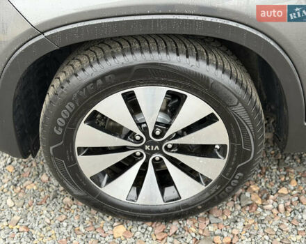 Серый Киа Соренто, объемом двигателя 2.2 л и пробегом 143 тыс. км за 17400 $, фото 15 на Automoto.ua