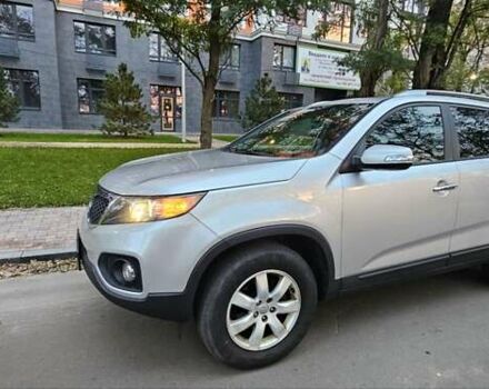 Киа Соренто 2013 в Киеве на Automoto.ua Серый Киа Соренто, объемом двигателя 2.4 л и пробегом 230 тыс. км за 9999 $, фото 17 на Automoto.ua