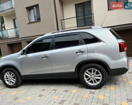 Серый Киа Соренто, объемом двигателя 2.4 л и пробегом 140 тыс. км за 13500 $, фото 1 на Automoto.ua