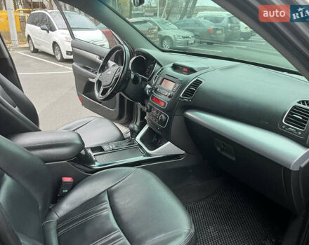 Серый Киа Соренто, объемом двигателя 2.2 л и пробегом 186 тыс. км за 14800 $, фото 28 на Automoto.ua