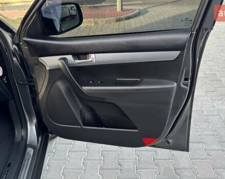 Серый Киа Соренто, объемом двигателя 2.2 л и пробегом 243 тыс. км за 16899 $, фото 28 на Automoto.ua