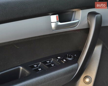 Серый Киа Соренто, объемом двигателя 2.2 л и пробегом 170 тыс. км за 17799 $, фото 95 на Automoto.ua