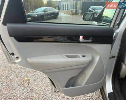 Серый Киа Соренто, объемом двигателя 2.36 л и пробегом 195 тыс. км за 10900 $, фото 37 на Automoto.ua