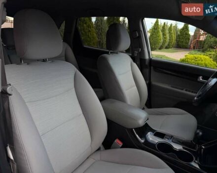 Киа Соренто 2013 в Стрые на Automoto.ua Серый Киа Соренто, объемом двигателя 2.36 л и пробегом 154 тыс. км за 10500 $, фото 20 на Automoto.ua