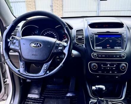 Сірий Кіа Соренто, об'ємом двигуна 2.2 л та пробігом 249 тис. км за 13600 $, фото 9 на Automoto.ua