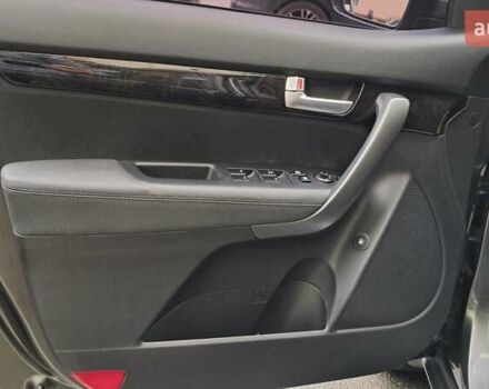 Серый Киа Соренто, объемом двигателя 2 л и пробегом 144 тыс. км за 16900 $, фото 8 на Automoto.ua