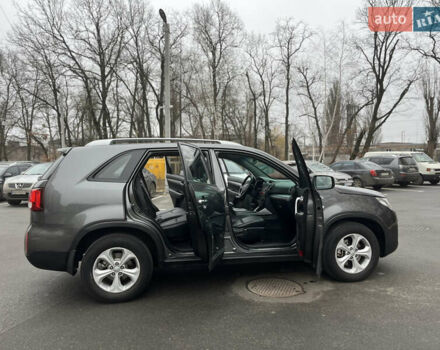 Серый Киа Соренто, объемом двигателя 2.2 л и пробегом 186 тыс. км за 14800 $, фото 19 на Automoto.ua