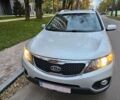 Киа Соренто 2013 в Киеве на Automoto.ua Серый Киа Соренто, объемом двигателя 2.4 л и пробегом 230 тыс. км за 9999 $, фото 1 на Automoto.ua