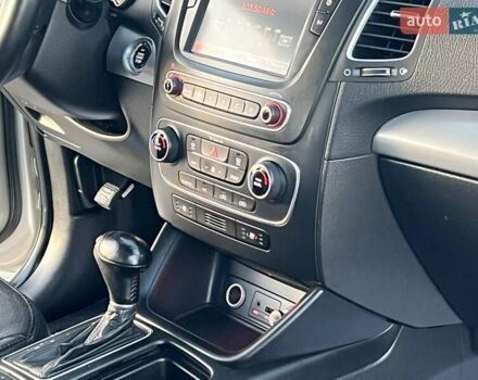 Серый Киа Соренто, объемом двигателя 2.2 л и пробегом 170 тыс. км за 17799 $, фото 143 на Automoto.ua