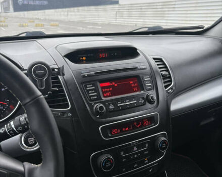 Серый Киа Соренто, объемом двигателя 2.2 л и пробегом 200 тыс. км за 15600 $, фото 21 на Automoto.ua