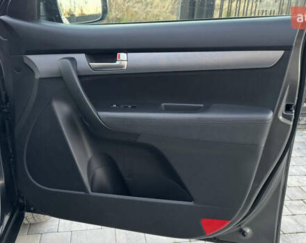 Сірий Кіа Соренто, об'ємом двигуна 2.2 л та пробігом 230 тис. км за 17100 $, фото 48 на Automoto.ua