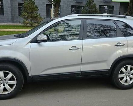 Киа Соренто 2013 в Киеве на Automoto.ua Серый Киа Соренто, объемом двигателя 2.4 л и пробегом 230 тыс. км за 9999 $, фото 32 на Automoto.ua