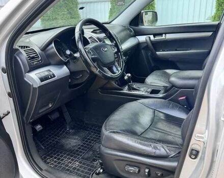 Сірий Кіа Соренто, об'ємом двигуна 2.2 л та пробігом 249 тис. км за 13600 $, фото 11 на Automoto.ua