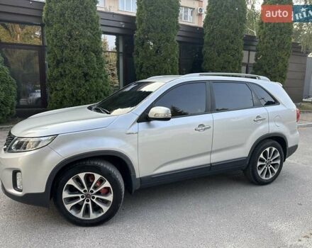 Серый Киа Соренто, объемом двигателя 2 л и пробегом 218 тыс. км за 16700 $, фото 3 на Automoto.ua