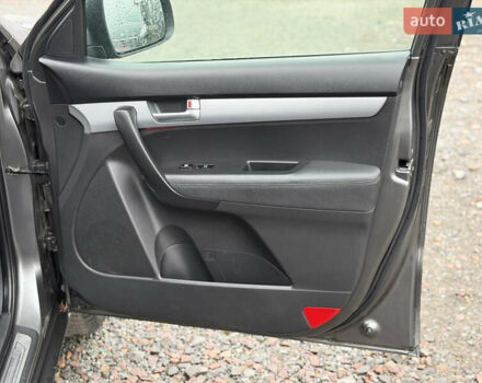 Серый Киа Соренто, объемом двигателя 2.2 л и пробегом 143 тыс. км за 17400 $, фото 22 на Automoto.ua