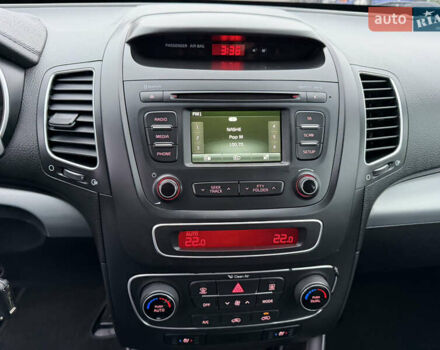 Серый Киа Соренто, объемом двигателя 2.2 л и пробегом 143 тыс. км за 17400 $, фото 68 на Automoto.ua