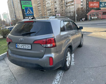 Сірий Кіа Соренто, об'ємом двигуна 2.36 л та пробігом 212 тис. км за 10000 $, фото 3 на Automoto.ua