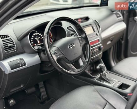 Серый Киа Соренто, объемом двигателя 2.2 л и пробегом 143 тыс. км за 17400 $, фото 19 на Automoto.ua