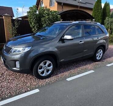 Серый Киа Соренто, объемом двигателя 2.2 л и пробегом 183 тыс. км за 15000 $, фото 1 на Automoto.ua