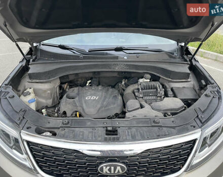 Сірий Кіа Соренто, об'ємом двигуна 2.36 л та пробігом 212 тис. км за 10000 $, фото 7 на Automoto.ua