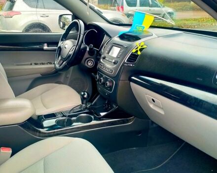 Серый Киа Соренто, объемом двигателя 2.4 л и пробегом 0 тыс. км за 12500 $, фото 2 на Automoto.ua