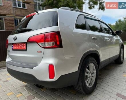Серый Киа Соренто, объемом двигателя 2.4 л и пробегом 140 тыс. км за 13500 $, фото 8 на Automoto.ua