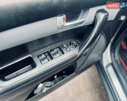 Серый Киа Соренто, объемом двигателя 2.2 л и пробегом 212 тыс. км за 16300 $, фото 13 на Automoto.ua