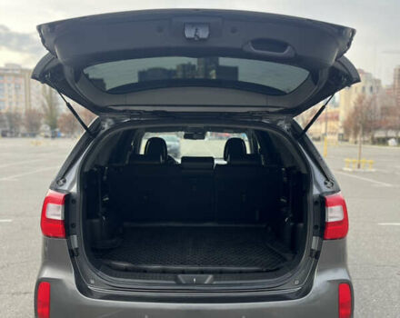 Сірий Кіа Соренто, об'ємом двигуна 2.2 л та пробігом 214 тис. км за 16200 $, фото 4 на Automoto.ua