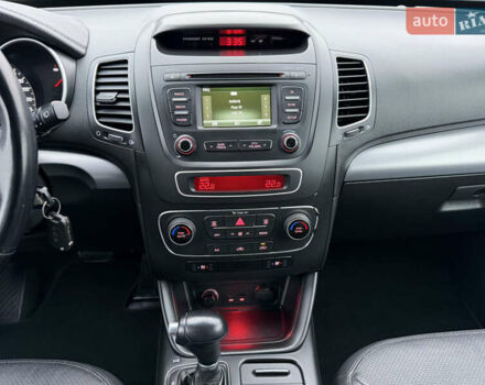 Серый Киа Соренто, объемом двигателя 2.2 л и пробегом 143 тыс. км за 17400 $, фото 61 на Automoto.ua