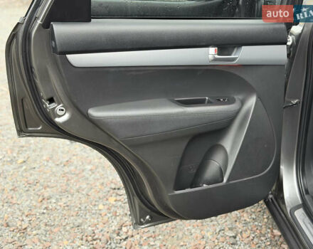 Серый Киа Соренто, объемом двигателя 2.2 л и пробегом 143 тыс. км за 17400 $, фото 32 на Automoto.ua