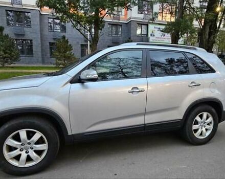 Киа Соренто 2013 в Киеве на Automoto.ua Серый Киа Соренто, объемом двигателя 2.4 л и пробегом 230 тыс. км за 9999 $, фото 16 на Automoto.ua