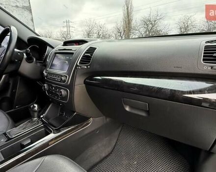 Сірий Кіа Соренто, об'ємом двигуна 2 л та пробігом 229 тис. км за 16275 $, фото 39 на Automoto.ua