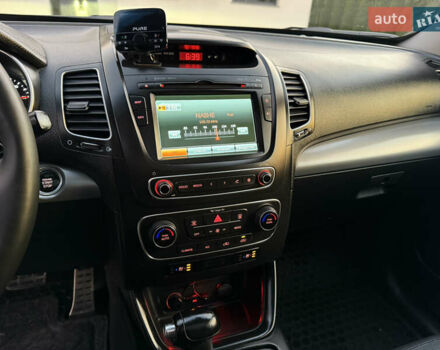 Сірий Кіа Соренто, об'ємом двигуна 2.2 л та пробігом 198 тис. км за 16900 $, фото 22 на Automoto.ua