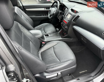 Серый Киа Соренто, объемом двигателя 2.2 л и пробегом 143 тыс. км за 17400 $, фото 55 на Automoto.ua