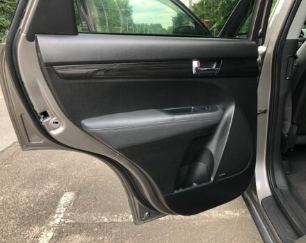 Серый Киа Соренто, объемом двигателя 2.4 л и пробегом 147 тыс. км за 11000 $, фото 15 на Automoto.ua