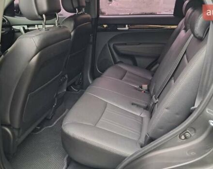 Серый Киа Соренто, объемом двигателя 2 л и пробегом 144 тыс. км за 16900 $, фото 13 на Automoto.ua