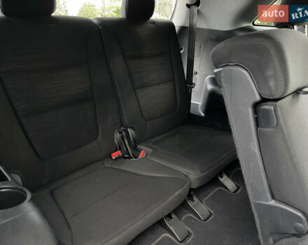 Сірий Кіа Соренто, об'ємом двигуна 2.36 л та пробігом 212 тис. км за 10000 $, фото 17 на Automoto.ua